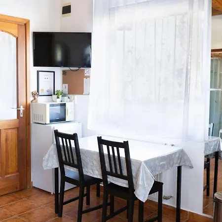 Apartman Tuekoer Martonvasar
